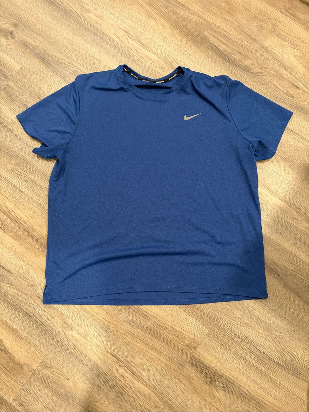 Nike Men’s Royal Blue Short Sleeve Athletic Tee
